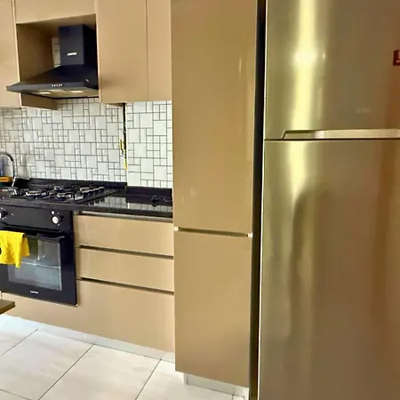 Leblon House Baruthane Apartman *